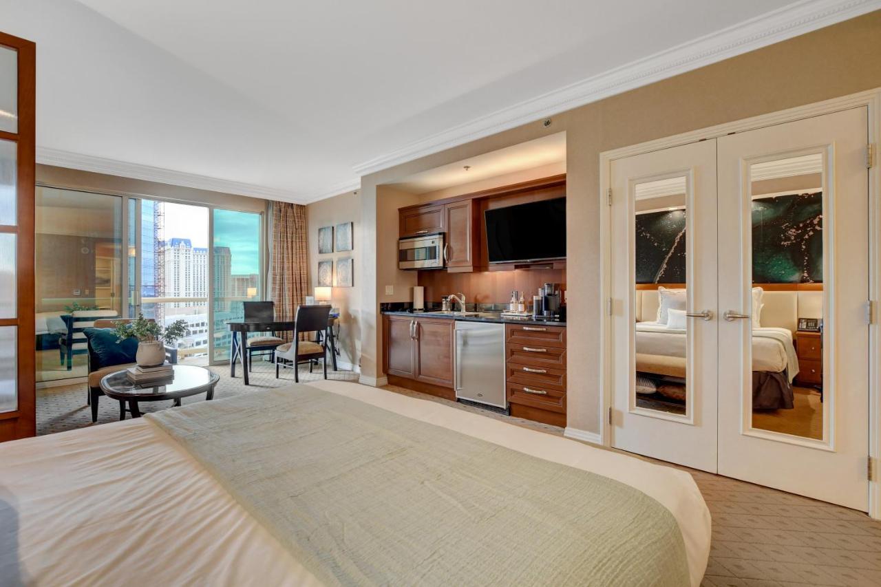 Balcony Full Strip View Suite Mgm Signature Free Valet Las Vegas Buitenkant foto