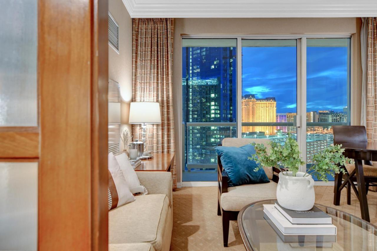 Balcony Full Strip View Suite Mgm Signature Free Valet Las Vegas Buitenkant foto