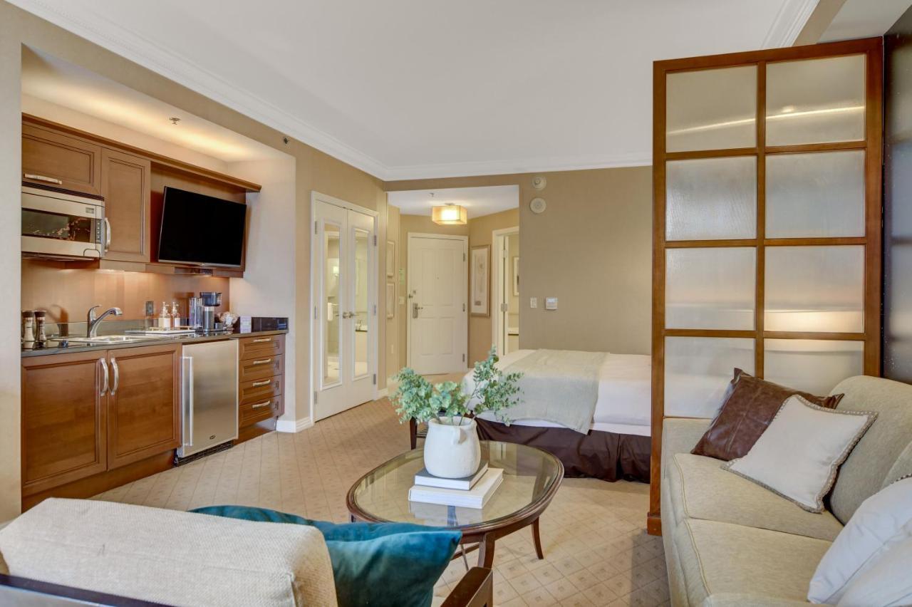 Balcony Full Strip View Suite Mgm Signature Free Valet Las Vegas Buitenkant foto