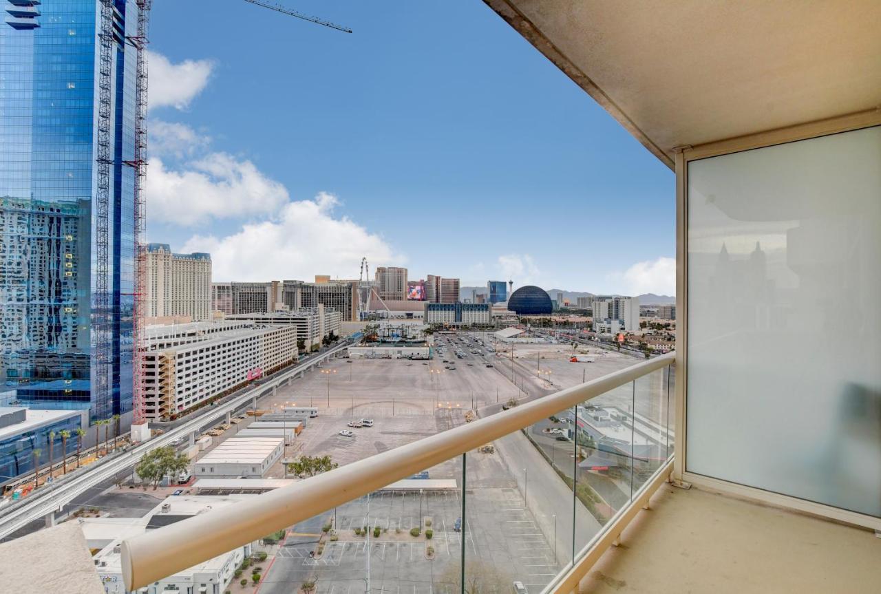 Balcony Full Strip View Suite Mgm Signature Free Valet Las Vegas Buitenkant foto