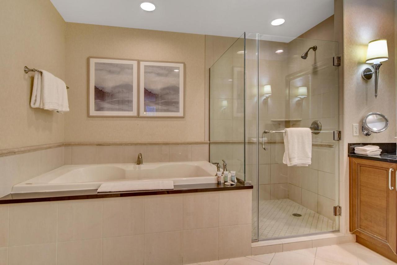 Balcony Full Strip View Suite Mgm Signature Free Valet Las Vegas Buitenkant foto