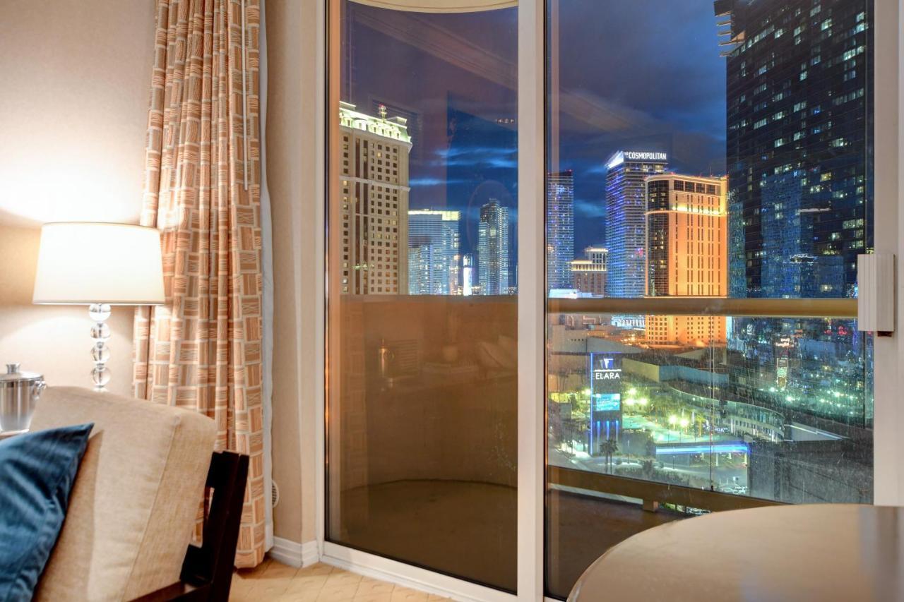 Balcony Full Strip View Suite Mgm Signature Free Valet Las Vegas Buitenkant foto