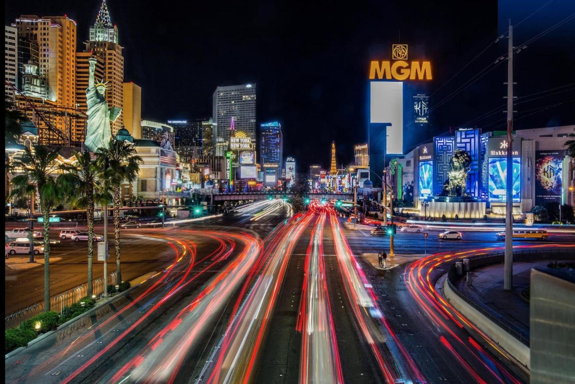 Balcony Full Strip View Suite Mgm Signature Free Valet Las Vegas Buitenkant foto